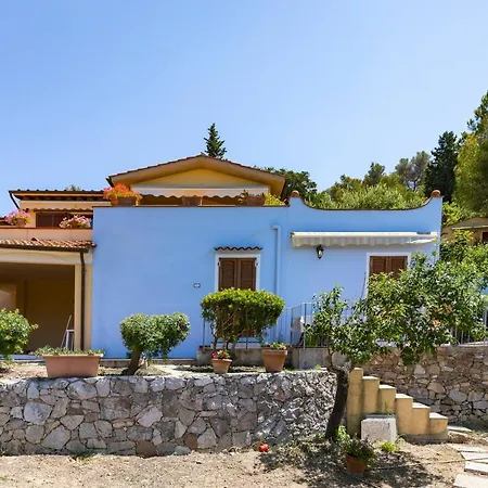 Prázdninový dům Residenza Miramare - Helloelba