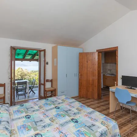 Residenza Miramare - Helloelba 카폴리베리