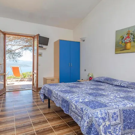 Residenza Miramare By Helloelba