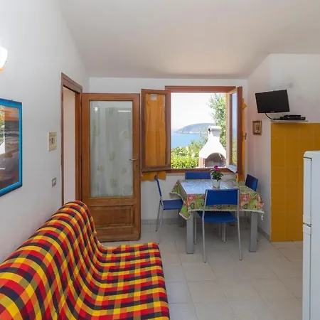 Vakantiehuis Residenza Miramare - Helloelba